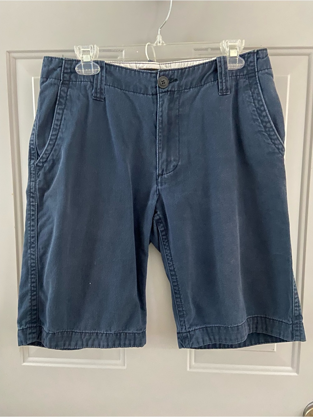 Aeropostale Men's Navy Flat-Front Chino Shorts